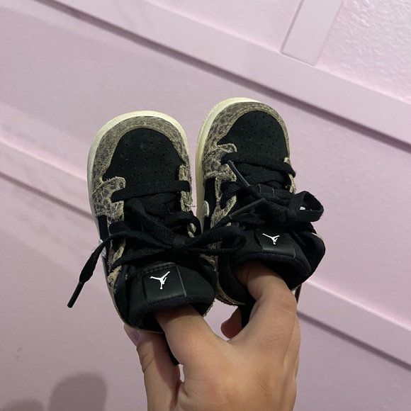 Baby Air Jordans - Picture 3 of 5